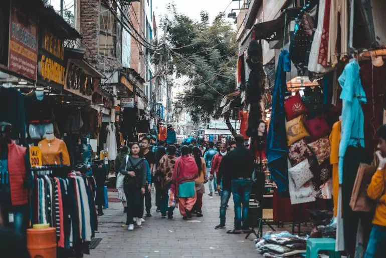 Landour Bazaar in Tibetan Market in Mussoorie.webp