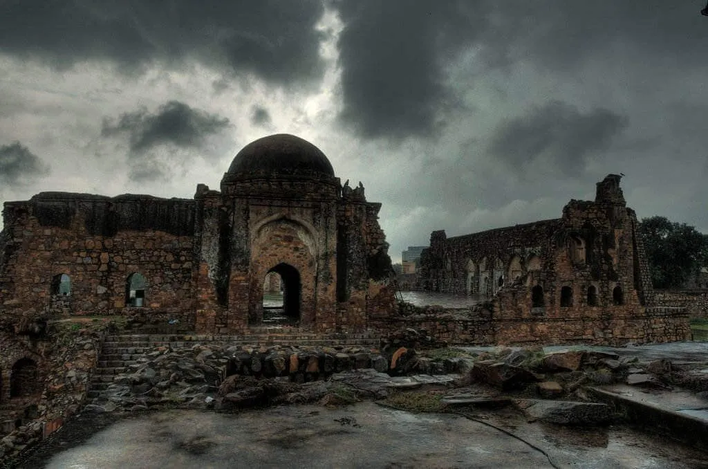 Malcha Mahal, New Delhi Haunted Place in India.webp