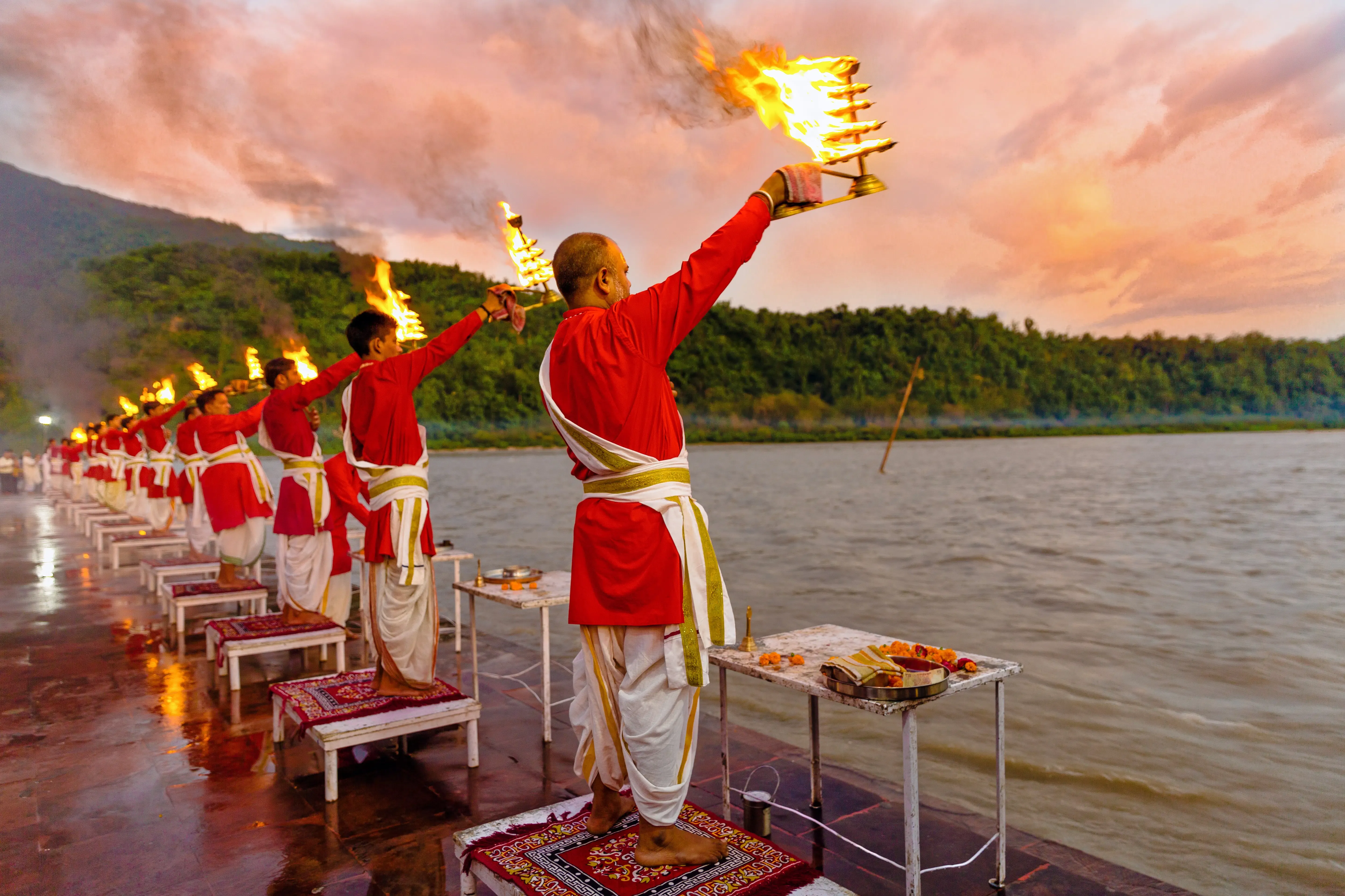Witness Ganga Aarti at Triveni Ghat at Laxman Jhula.webp